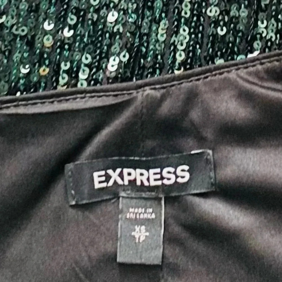 EXPRESS | Emerald Green Sequins Embellished Mini Cocktail Dress Size XS - Picture 9 of 10